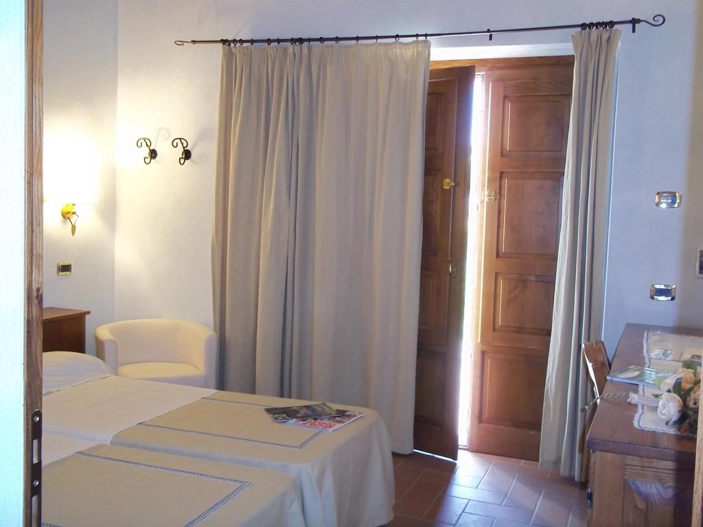 2 Camere Matrimoniali Comunicanti - Dependance